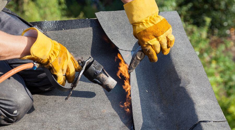 Professional flood damage restoration services in Cumberland Foreside, ME